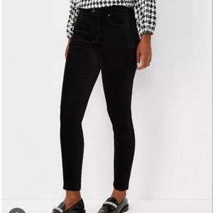Ann Taylor Women's Black Skinny Jeans